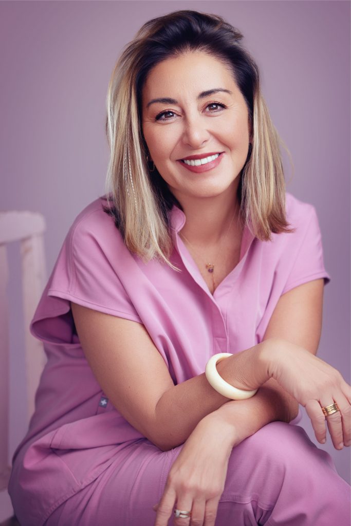 Doctora Brianda Hurtado de Mendoza, Cirujana Plástica